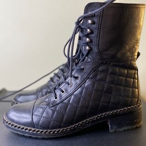 Vince Camuto Padded Combat boots size 8 Black